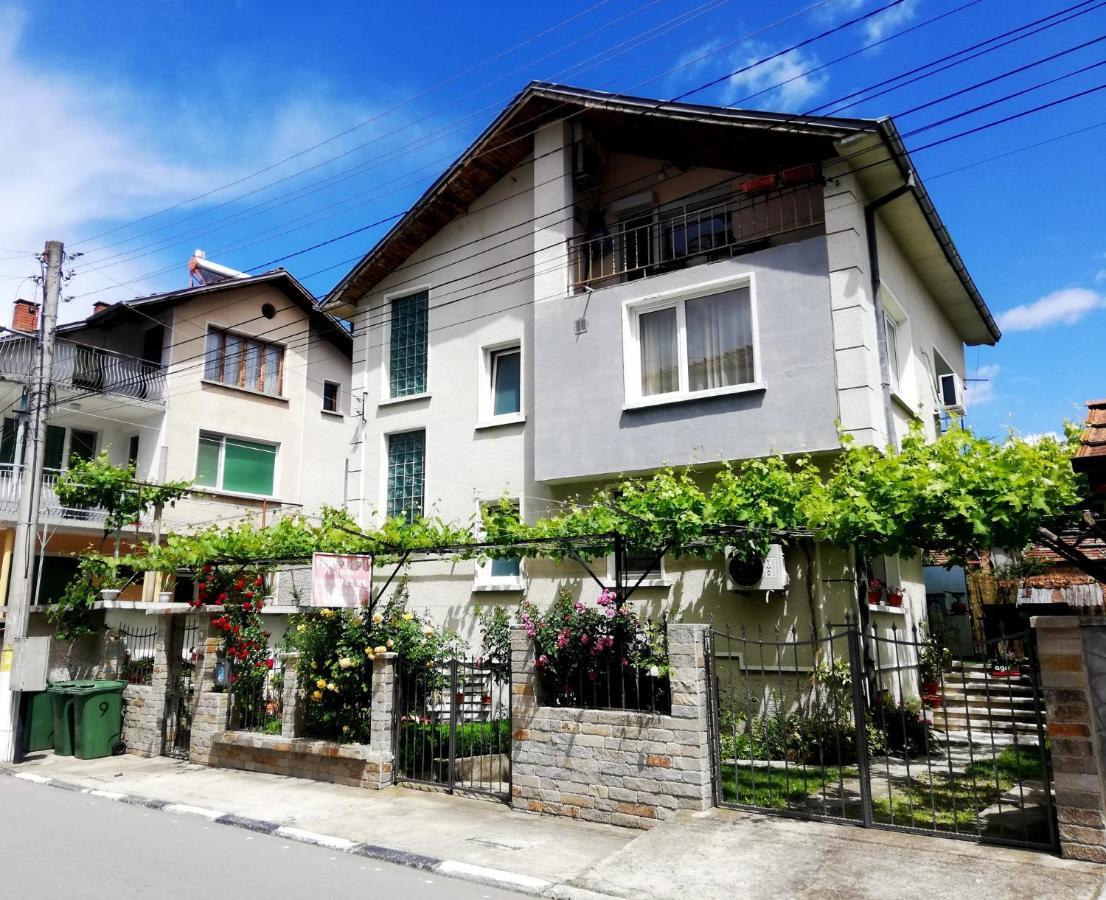 Къща За Гости Стойнови Pavel Banya Exterior foto